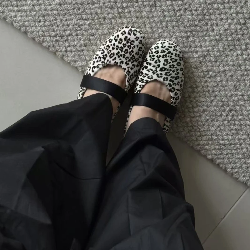 Sepatu Flat Balet Desainer Mew - Women Shoes Elegant ulasan dan harga