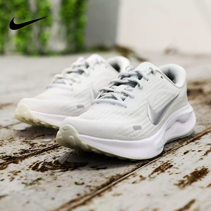 Sepatu Olahraga Lari NIKE Wani - Women Shoes Zoom ulasan dan harga